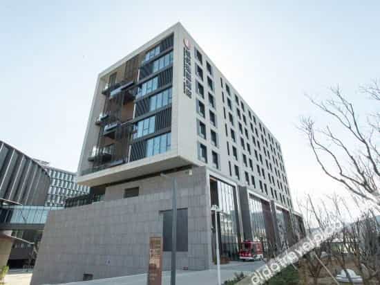 Yinbao Jianguo Hotel