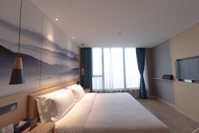Elegant Queen Room