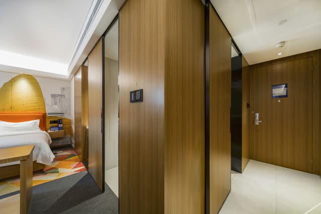 Huanpeng Suite