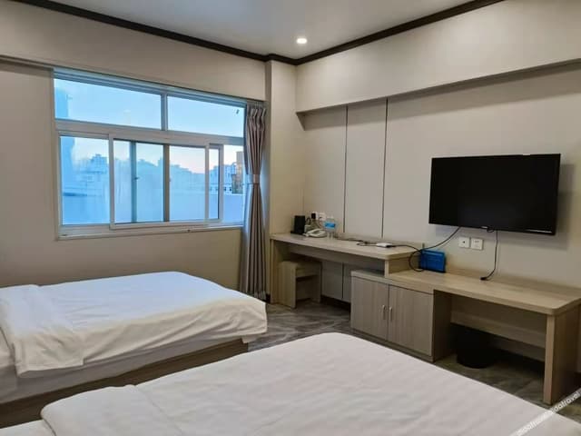 Premier Twin Room