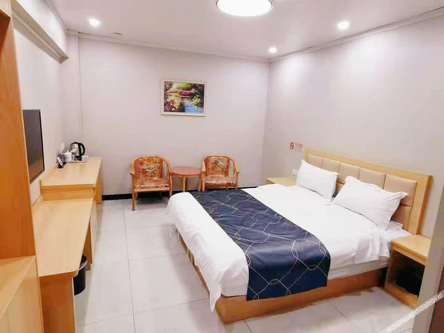 Cozy Double Room (No window)