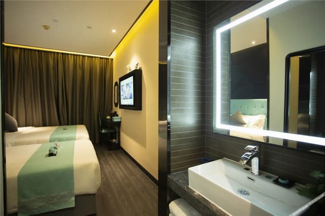 Xi'An Deluxe Family Room