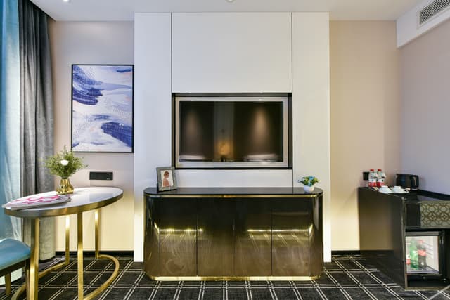 Xana Family Room
