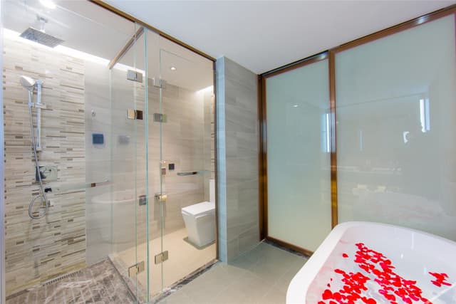 Premier Romantic Room