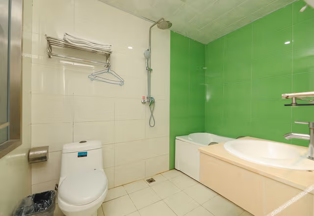 Featured Queen Room