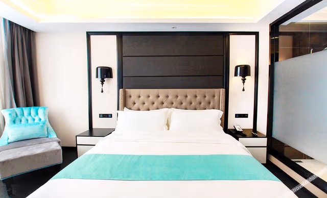 Deluxe Room (Double bed)