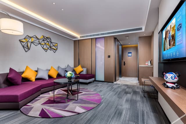 Huanpeng Suite