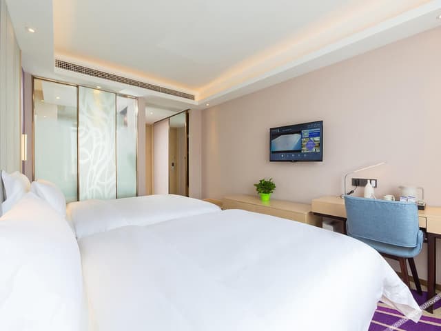 Panoramic Twin Room