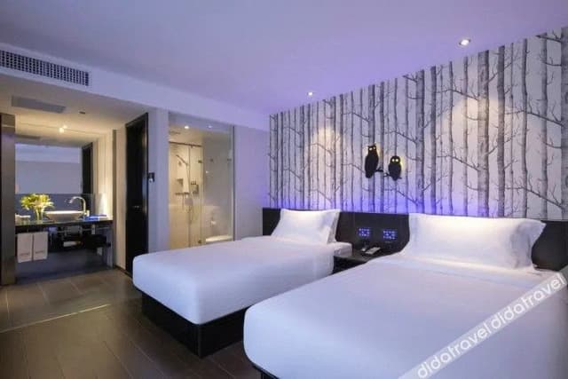 Selected Room (2 beds) (No window)
