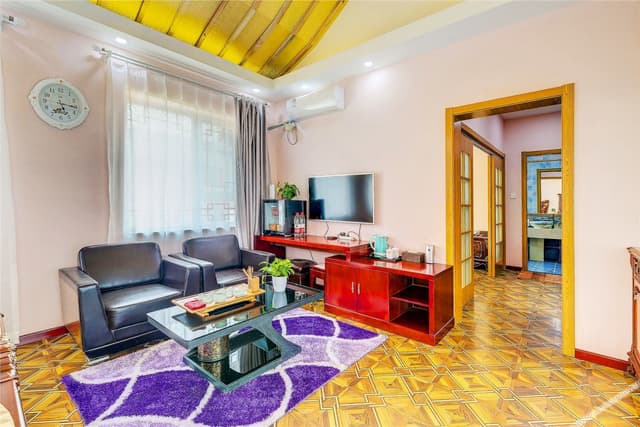 Deluxe Suite