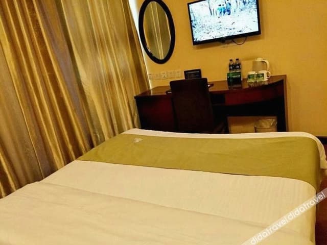 Superior Room (Double Bed)