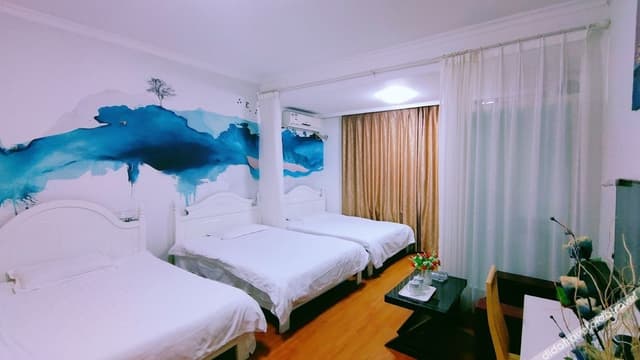Guestroom - Triple Occupancy