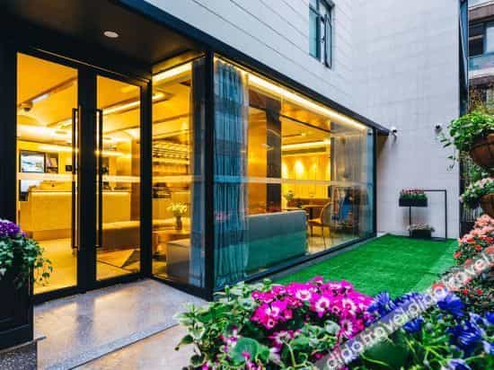 Atour X Hotel Shanghai The Bund Nanjing East Road Subway Station