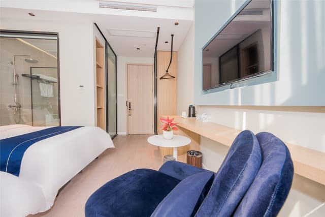 Memory Foam Twin Room
