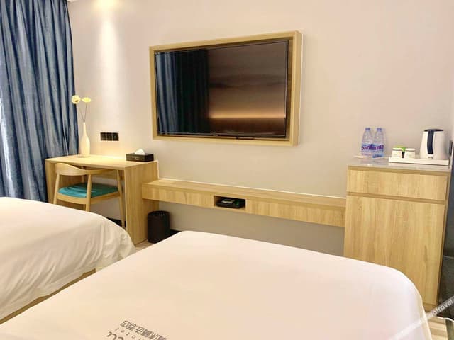 Guestroom - City-View (2 beds)