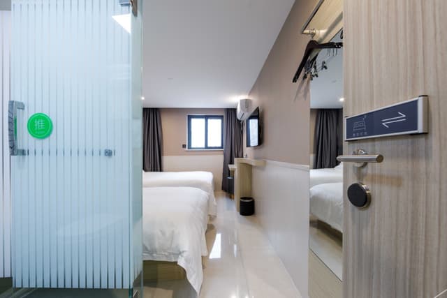Guestroom (2 Beds)