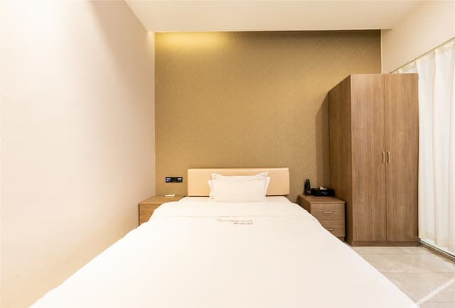 Discount Room (Without window)