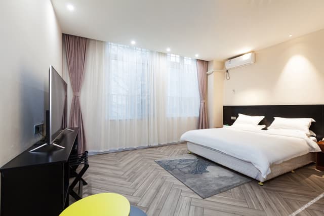 Business Double Room A