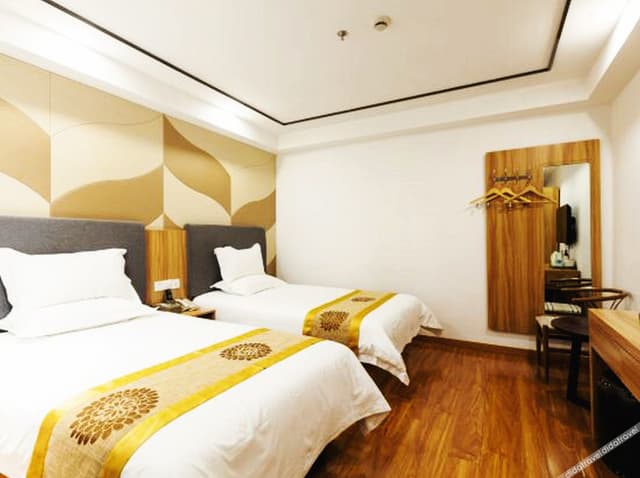 Selected Deluxe Room (2 beds)