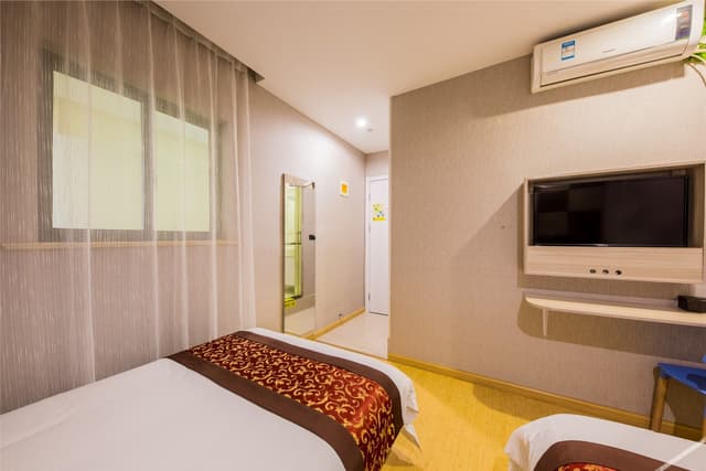 2-bed Room