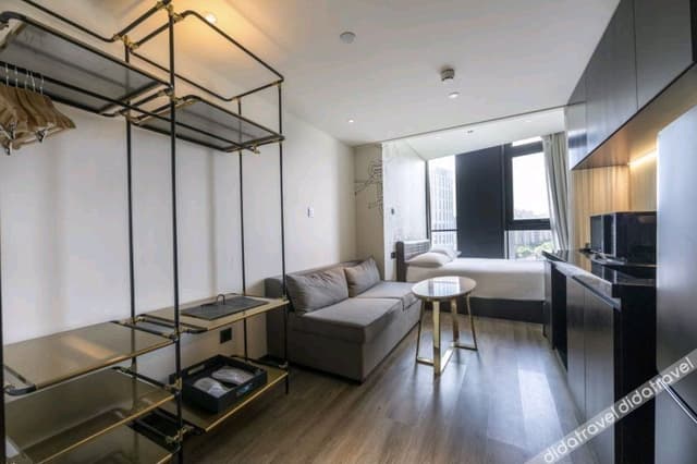 Multi-level Twin Room