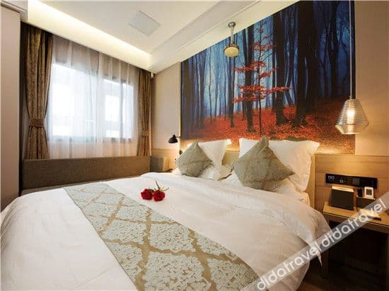Elegant Queen Room