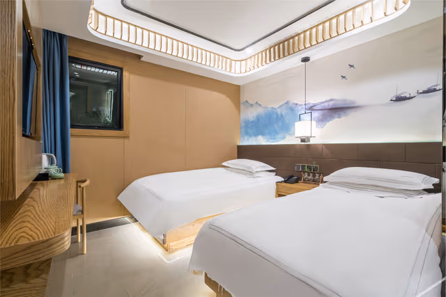 Business 2-bed Room