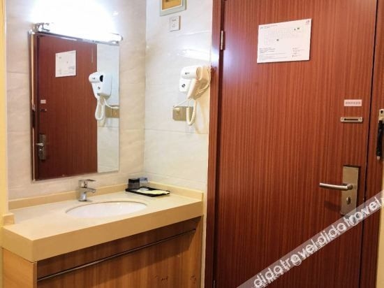เซี่ยงไฮ้ เฉินเหหล่ย พรีเฟอร์ด โฮเทล (Shanghai Chenlei Preferred Hotel)2