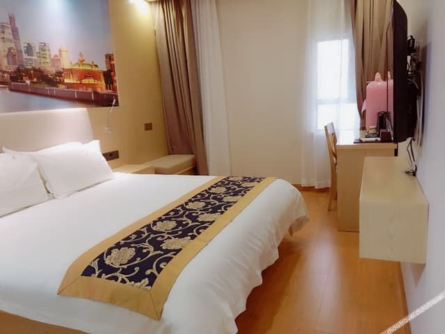 Selected Business Double Bed Room (Smart Room Bluetooth Auto Link)