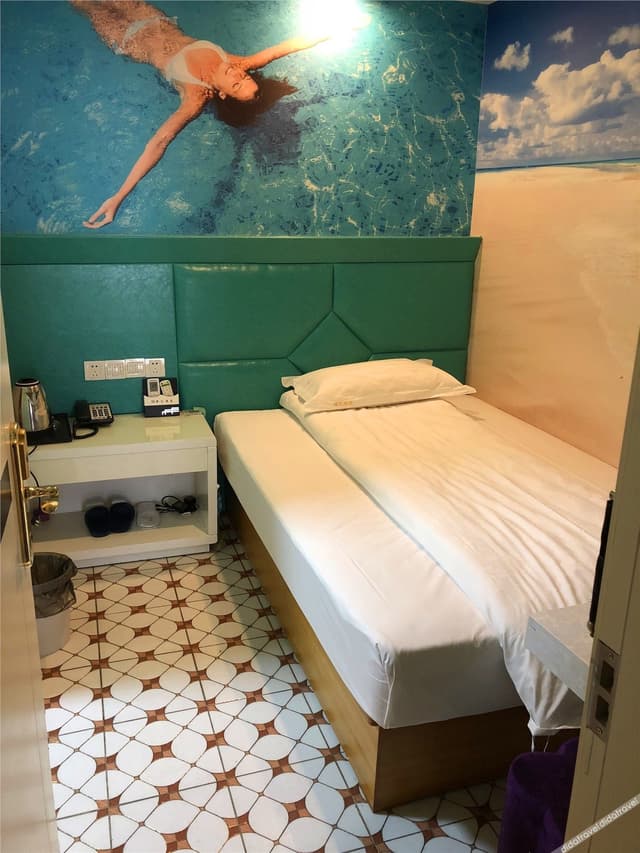 Discount Room (Without window)