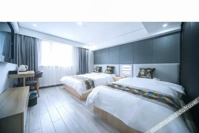 Business Standard Room