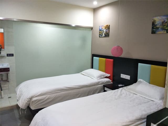 Twin Room (No Window)