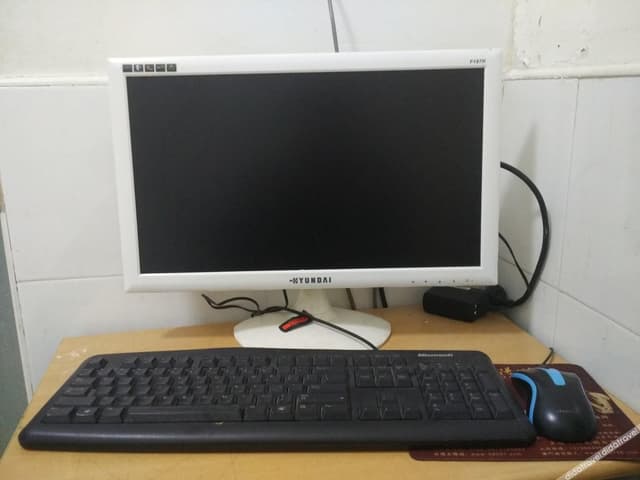 Standard Room(With Computer)