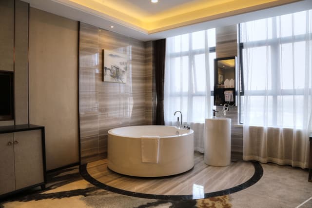 Premier Suites