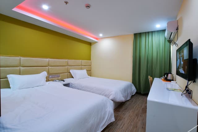 2-bed Room