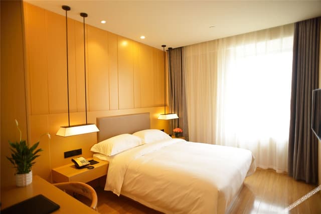 Superior Queen Room