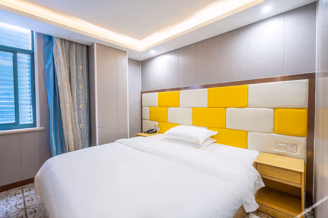 Premium Queen Room