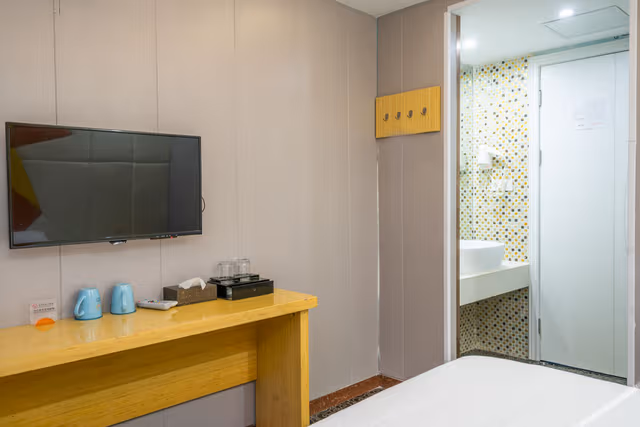 Premium Queen Room