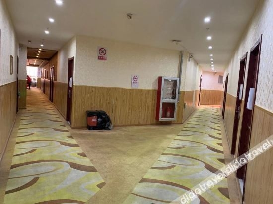 โรงแรมโอโย เซี่ยงไฮ้ เฮาไหล เอ็กซ์เพรส (ซันนี่ ไอเดียล ซิตี้) (OYO Shanghai Haolai Express Hotel (Sunny Ideal City))1