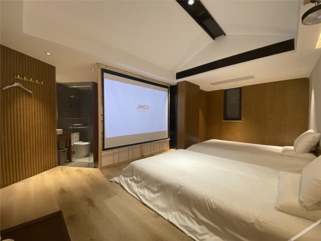 Featured Business Room (2 Beds)