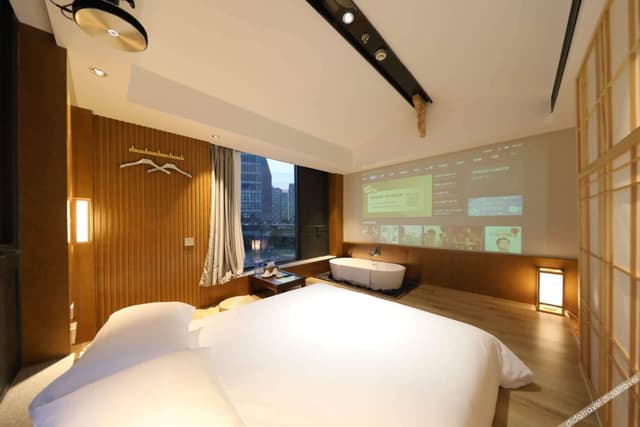 Featured Premier Room - City-View