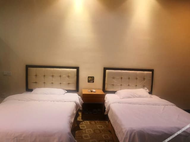 Standard Room (2 beds)