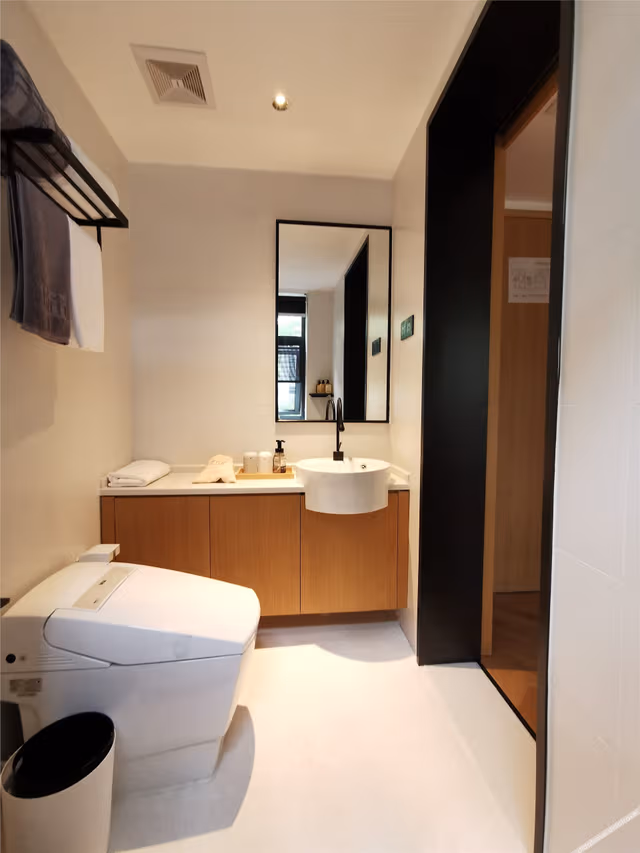 Secluded Affectionate Deluxe Double Bed Room