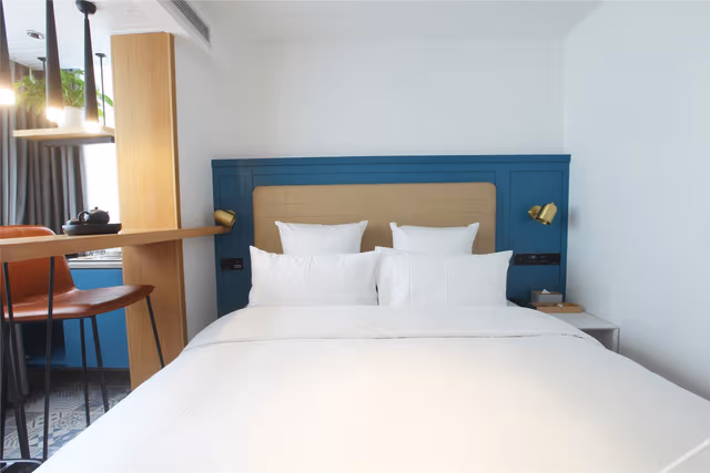 Corner Deluxe Double Bed Room