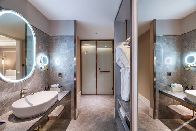 Superior Suite