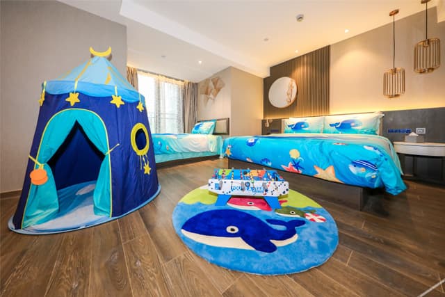Deluxe Parent-child Room