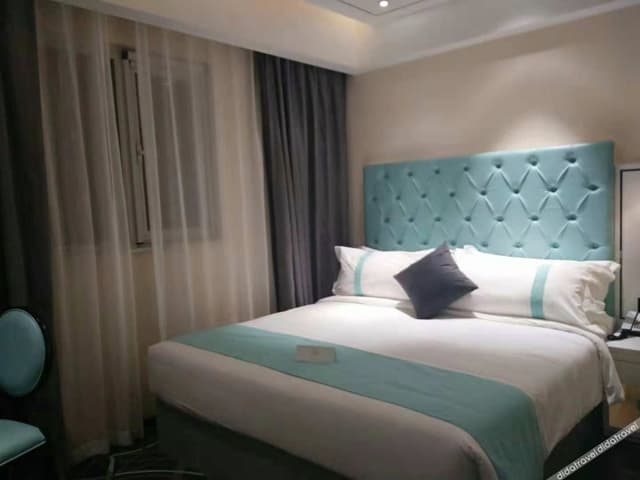 Xana - Deluxe Bed Room