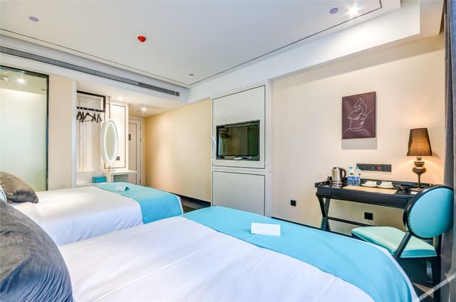 Xana - Family Room