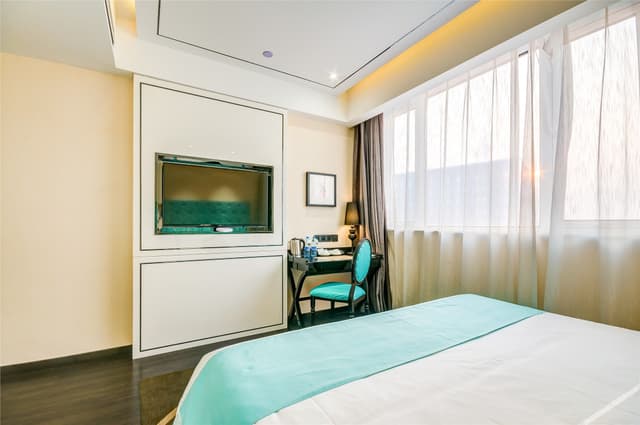 Xana - Deluxe Bed Room