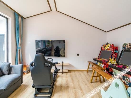 Simple Suite (2 living rooms)